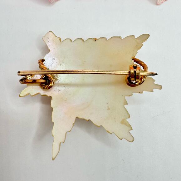 Vintage Carved MOP Leaf Pin Wirework Heart Charm Souvenir Of The Fair Engraved - Picture 7 of 11